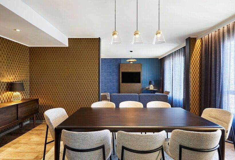 سوئیت پرزیدنت, Radisson Blu Hotel Antananarivo Waterfront