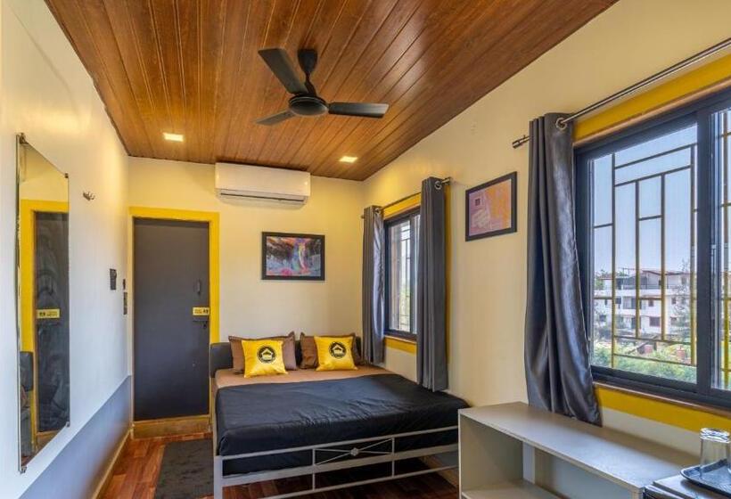 디럭스 룸, The Hosteller Lonavala