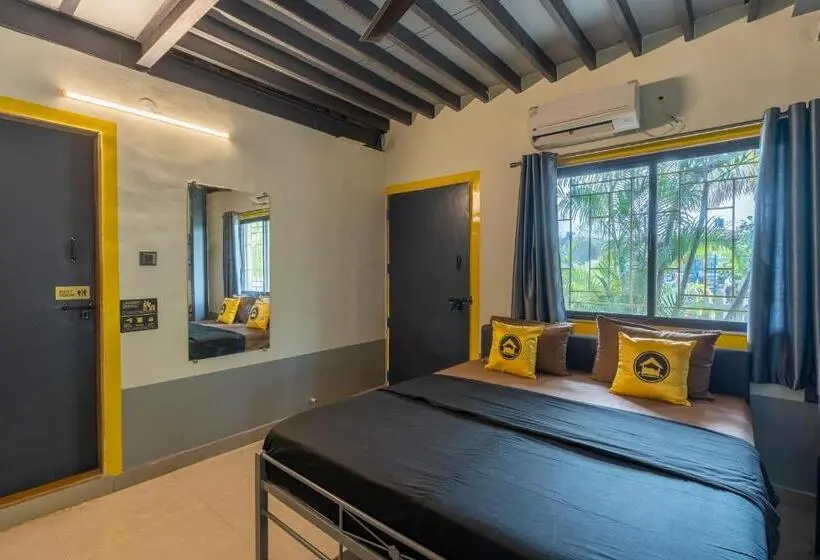 اتاق استاندارد چهارنفره با چشمانداز باغ, The Hosteller Lonavala