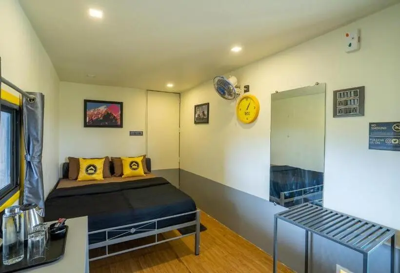 اتاق استاندارد, The Hosteller Lonavala