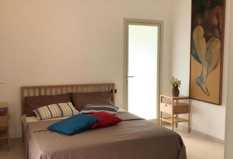 חדר סטנדרט לשלושה עם נוף לגינה, Valle Dell Idro Otranto