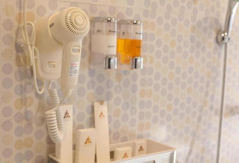 Quarto Deluxe, Amritara The Avadh