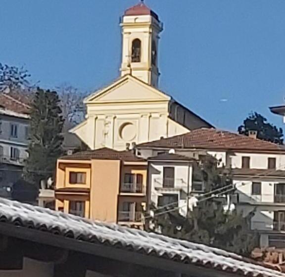 غرفة ديلوكس, Rana Cantante