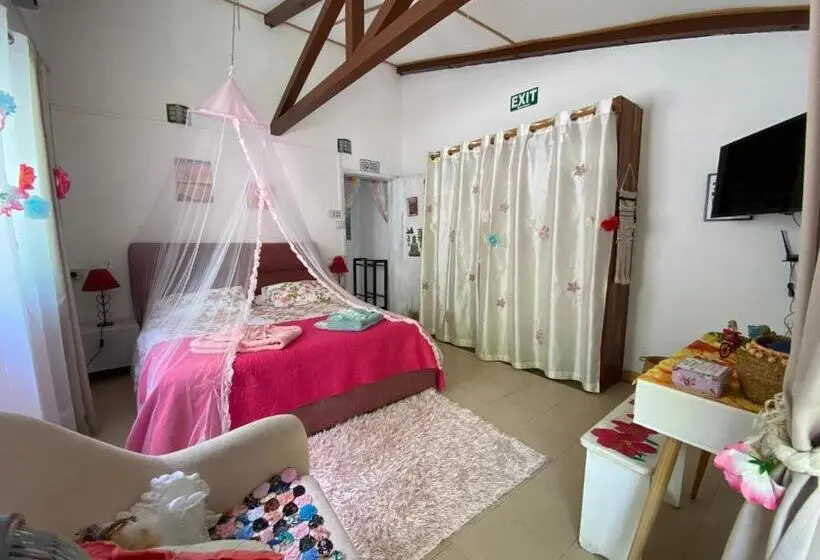 اتاق استاندارد با چشمانداز باغ, Chambre D Hote Place Des Amoureux