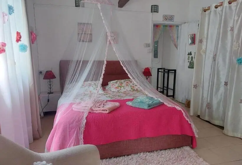 اتاق استاندارد با چشمانداز باغ, Chambre D Hote Place Des Amoureux