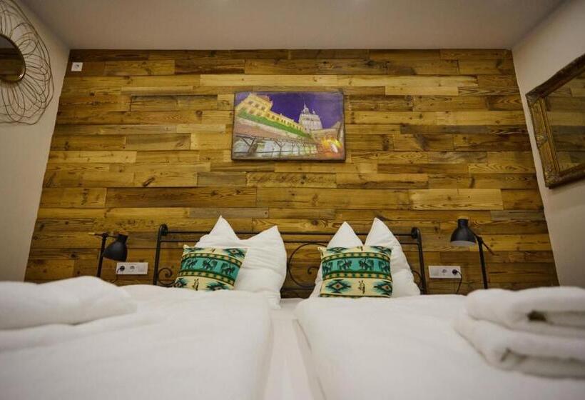 Номер Стандарт, Complex Butoaiele Transilvaniei   Cazare & Spa   Natura   Relaxare