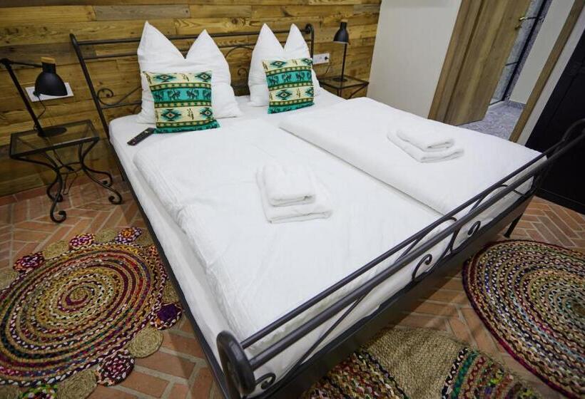 Номер Стандарт, Complex Butoaiele Transilvaniei   Cazare & Spa   Natura   Relaxare