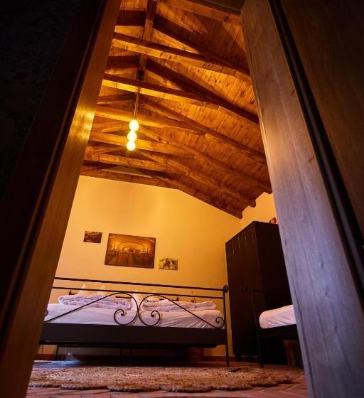 اتاق استاندارد سه نفره, Complex Butoaiele Transilvaniei   Cazare & Spa   Natura   Relaxare
