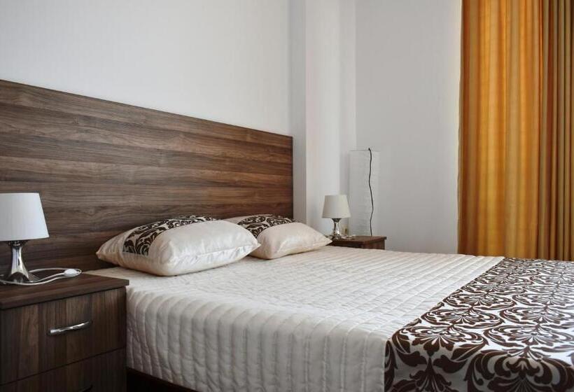 Номер Стандарт, Time Out