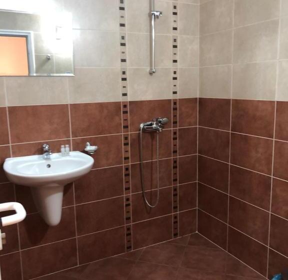 Номер Стандарт, Time Out