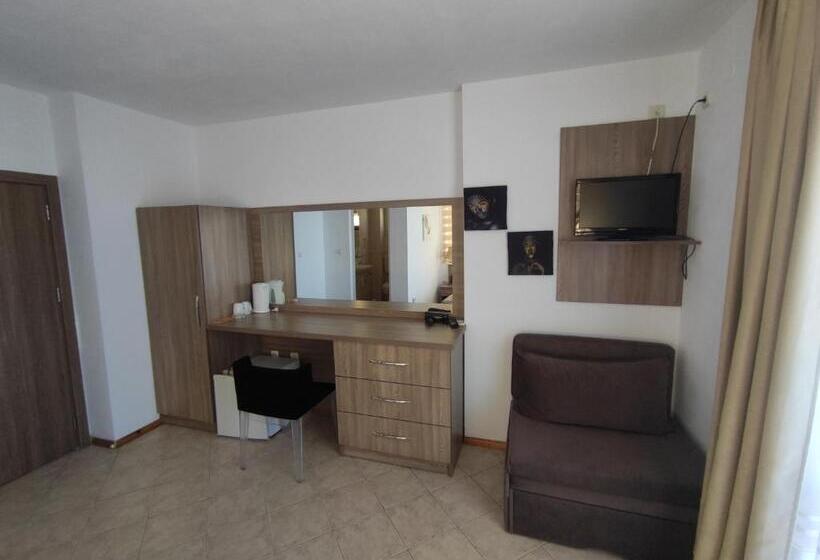 Номер Стандарт, Time Out