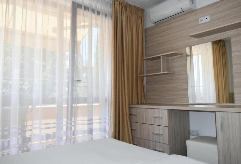 Апартаменты 1 Спальня, Time Out