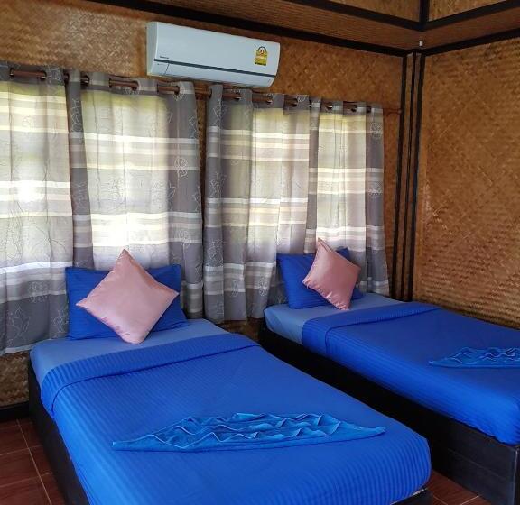 בקתה סטנדרטית עם נוף לים, S Beach Resort