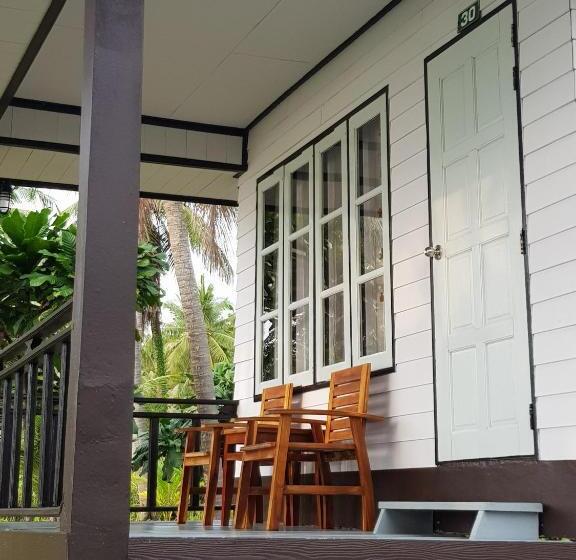 בקתה סטנדרטית עם נוף לים, S Beach Resort