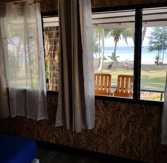 חדר משפחתי נוף לים, S Beach Resort