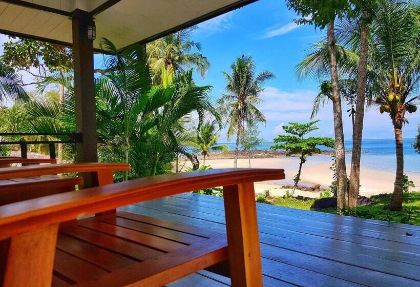 בקתה סטנדרטית עם נוף לים, S Beach Resort