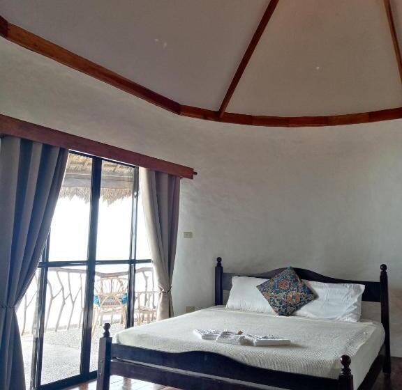 سوییت سوپریور با چشم‌انداز دریا, Villa Marmarine Beach Resort & Restaurant