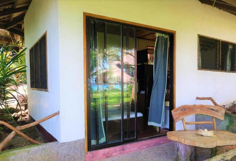 اتاق استاندارد با چشم‌انداز دریا, Villa Marmarine Beach Resort & Restaurant