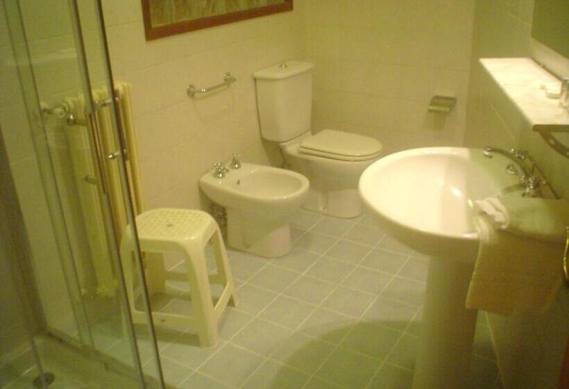 غرفة قياسية ثلاثية, Il Vigneto