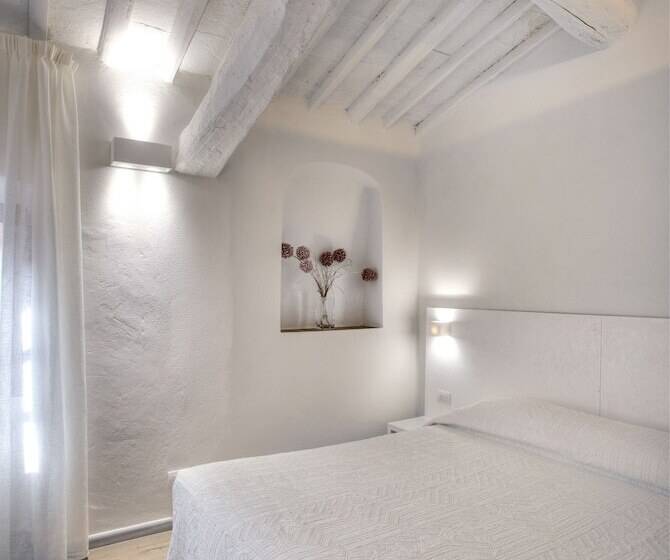 חדר קלאסי, Salvadonica