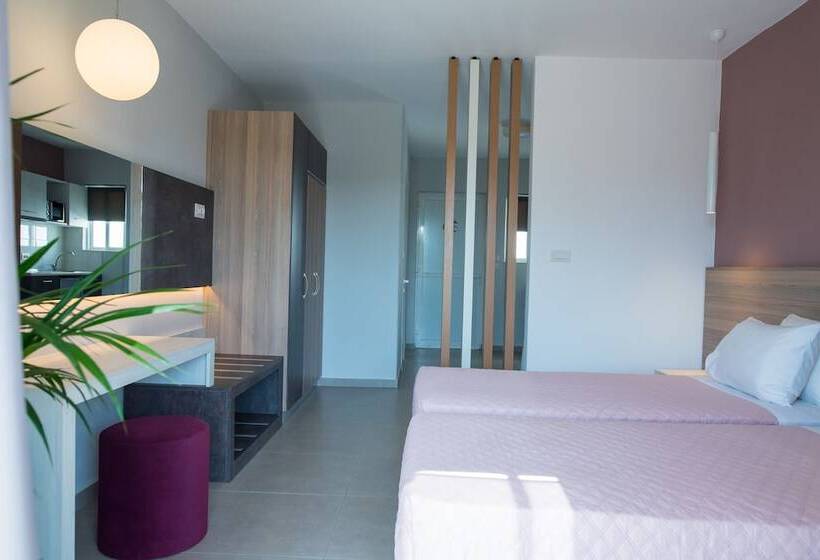 Quarto Superior Vista Mar, Gelli Apartments