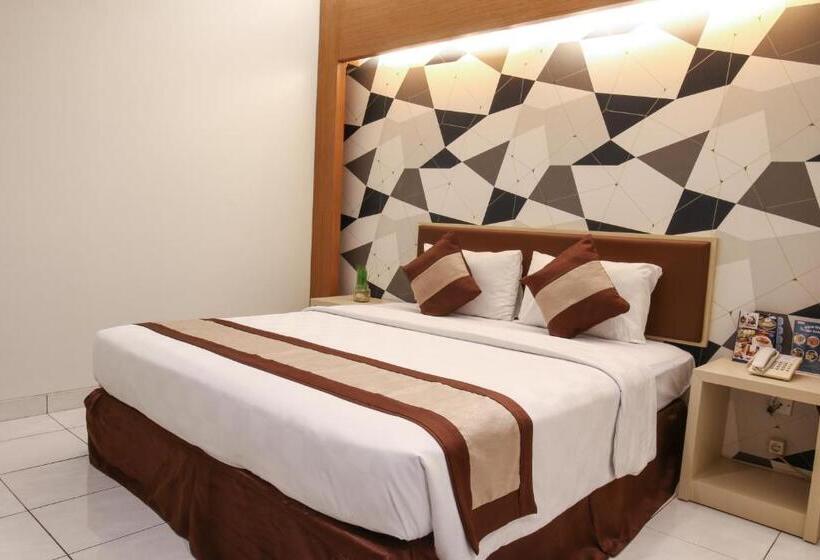 Quarto Superior, 88   Mangga Besar Viii Jakarta By Wh
