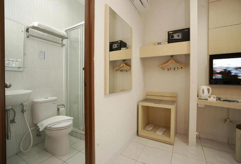 Quarto Deluxe, 88   Mangga Besar Viii Jakarta By Wh
