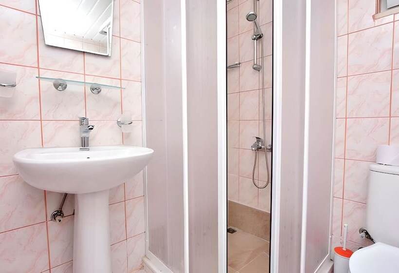 标准间, Clover Magic Altinkum Park