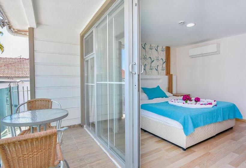 标准间, Clover Magic Altinkum Park