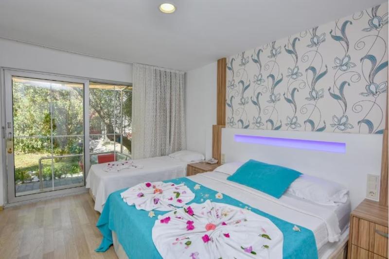 标准间, Clover Magic Altinkum Park