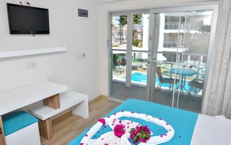 标准间, Clover Magic Altinkum Park