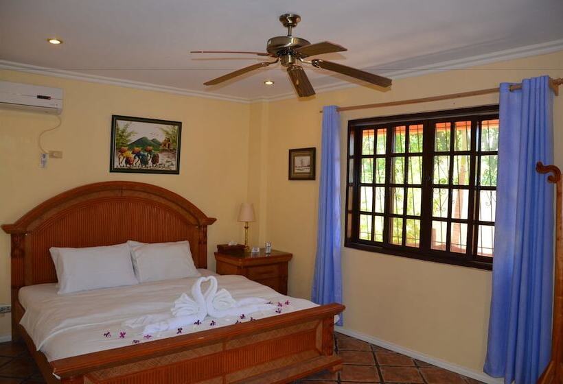 بنجلو قياسى, Bohol Sea Resort