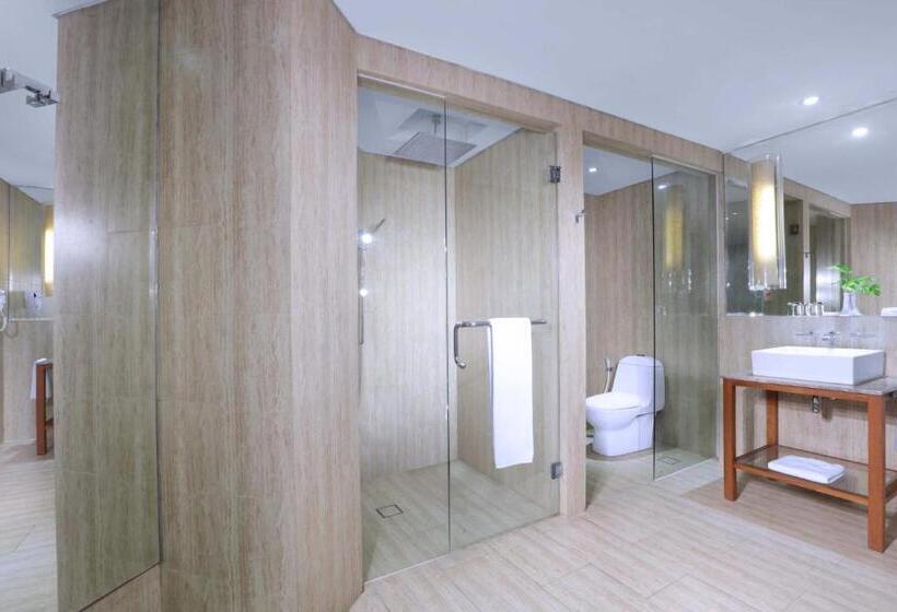 Suite with Pool, Lv8 Resort