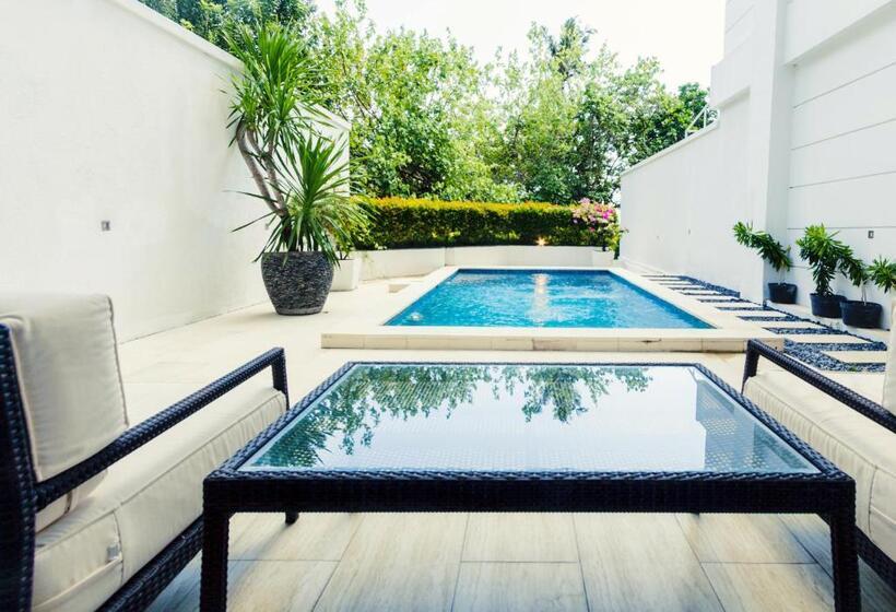 Suite with Pool, Lv8 Resort