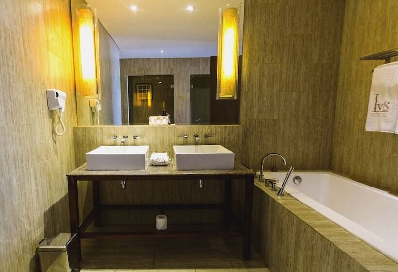 Люкс 2 Спальни, Lv8 Resort