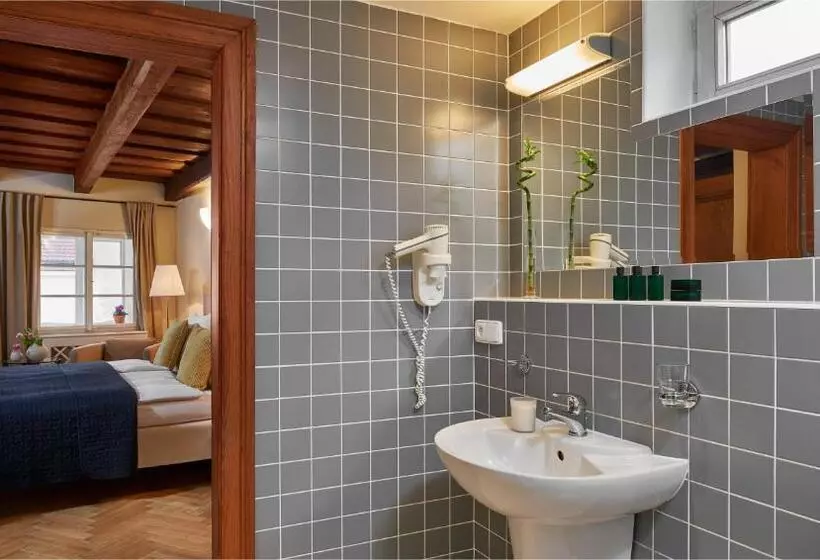 Standard Kolmen Hengen Huone, Mostecka 12 Residence