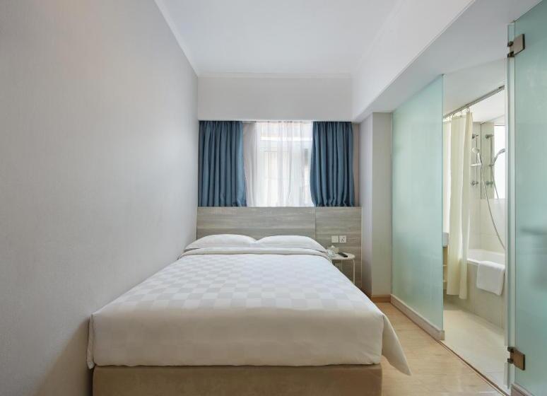 اتاق لوکس, Ole Tai Sam Un