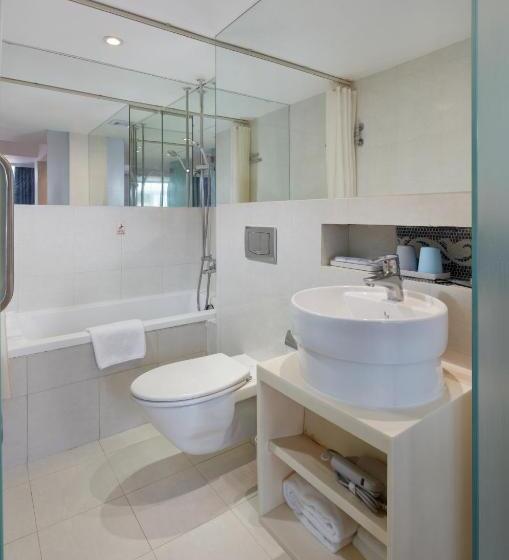 اتاق لوکس, Ole Tai Sam Un