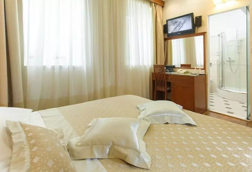 Quarto Superior, Royal Suites