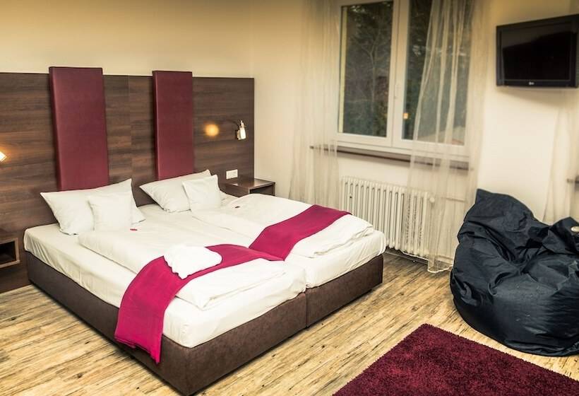 컴포트 룸, Solegarten