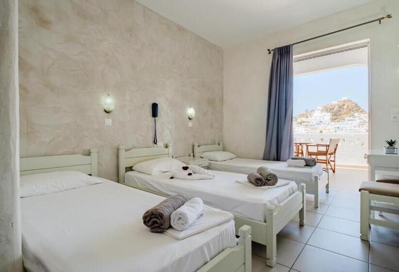 اتاق استاندارد سه نفره, Sunrise