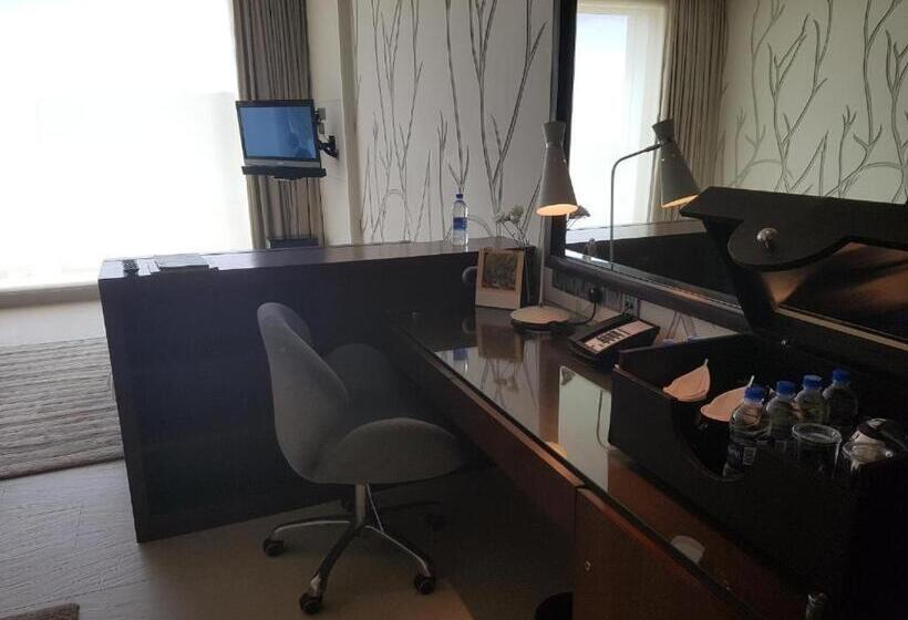 디럭스 룸, Taj Yeshwantpur Bengaluru