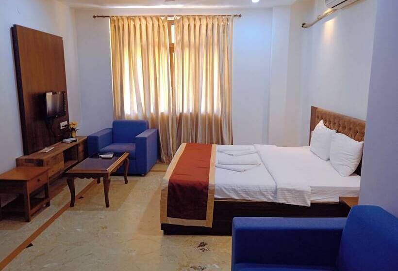 اتاق لوکس, The Tubki Resort