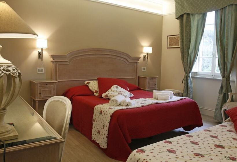 اتاق کلاسیک سه تخته, Villa Margherita