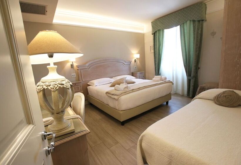 اتاق کلاسیک سه تخته, Villa Margherita