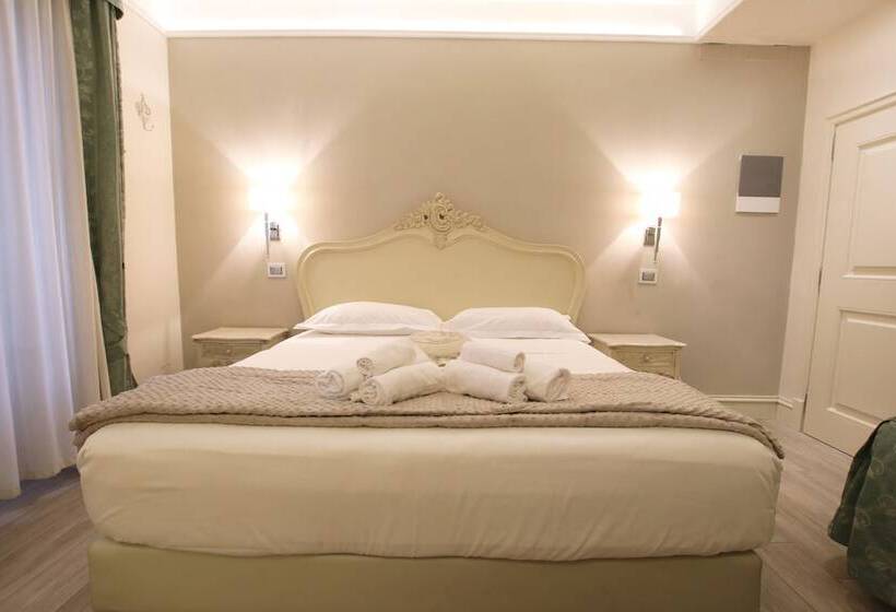 اتاق کلاسیک سه تخته, Villa Margherita