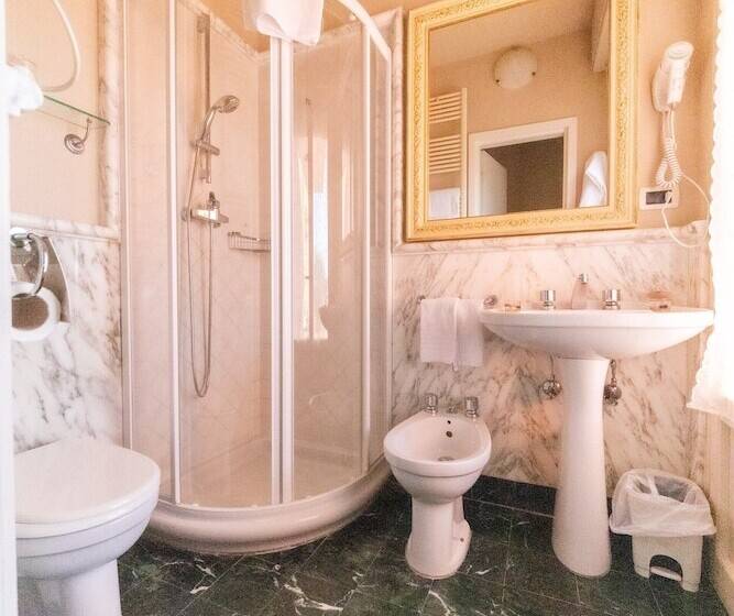 غرفة سوبيريور, Viscardo