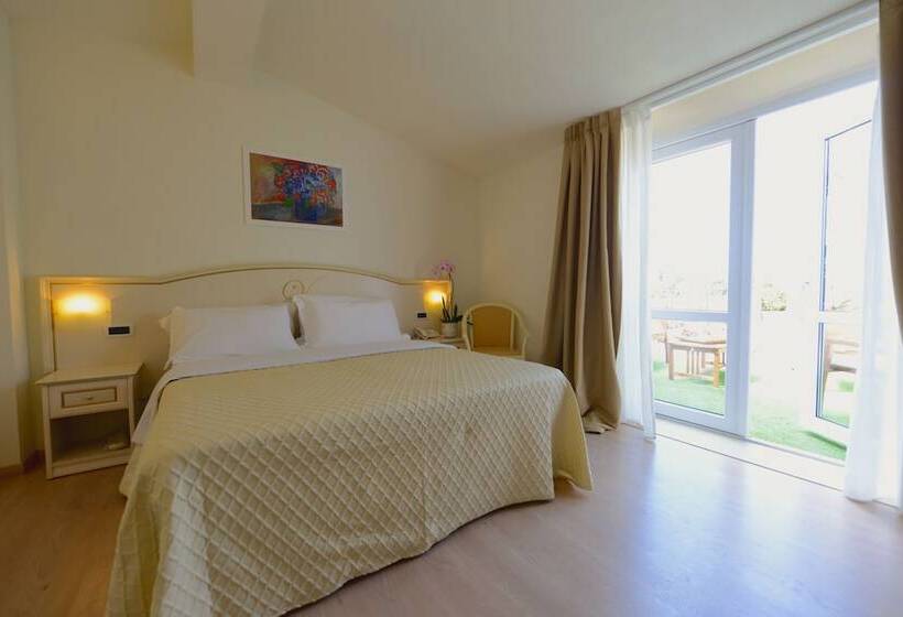 尊贵套房, Viscardo