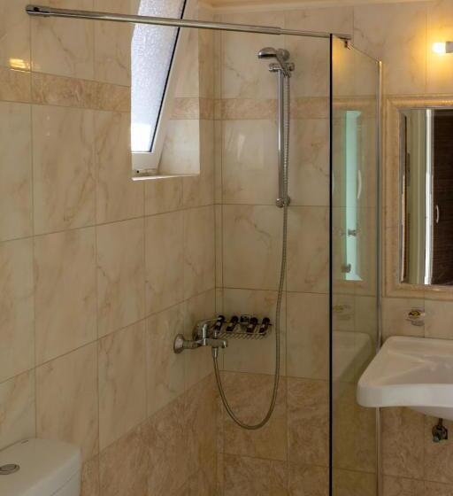 اتاق سوپریور با چشمانداز باغ, Zante Pantheon