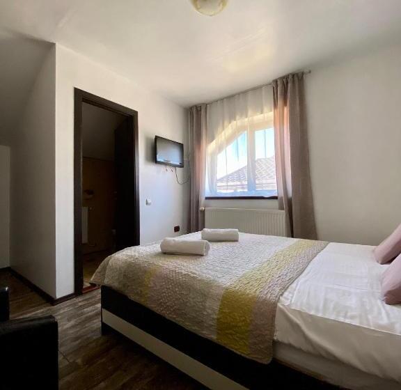 Номер Стандарт, Restaurant Pensiunea Carmen